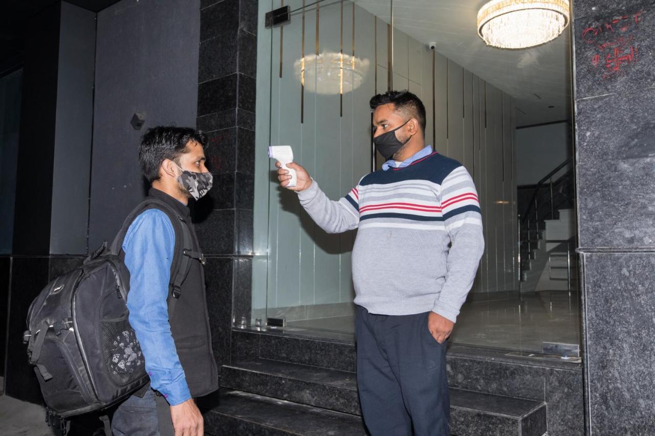 The Alpino Hotel New Delhi Exterior photo